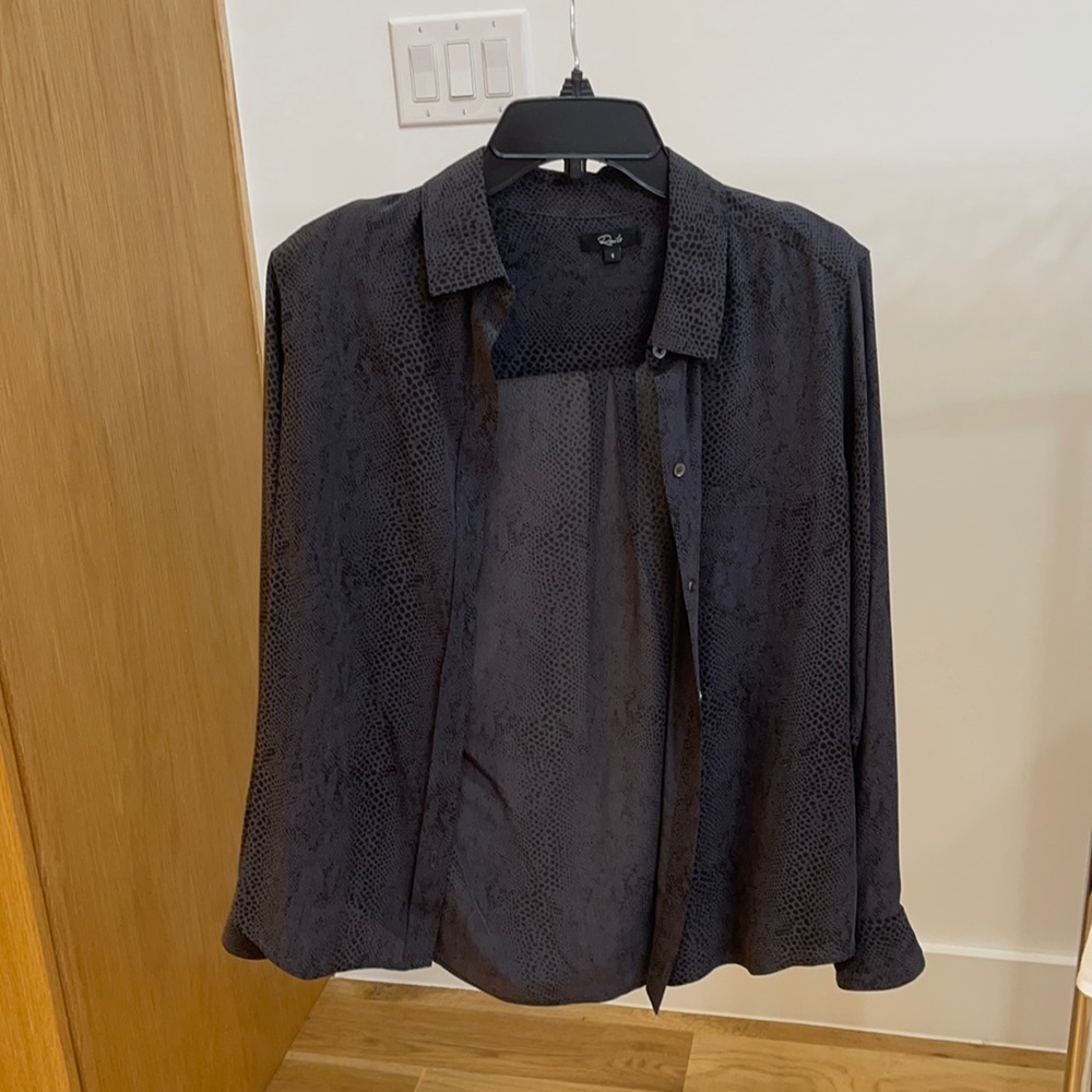 Rails Animal Print 100% Silk Buttondown Small Kate Cobra